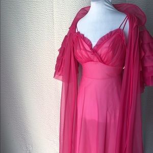 SOLD Gorgeous 1950s peignoir set